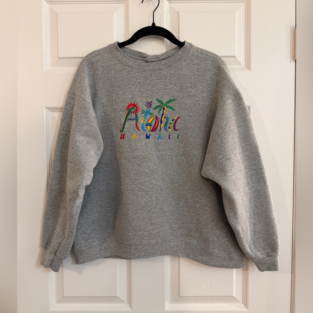 Vintage "Aloha Hawaii" Gray Embroidered 90s/Y2K Sweatshirt - Women's Large